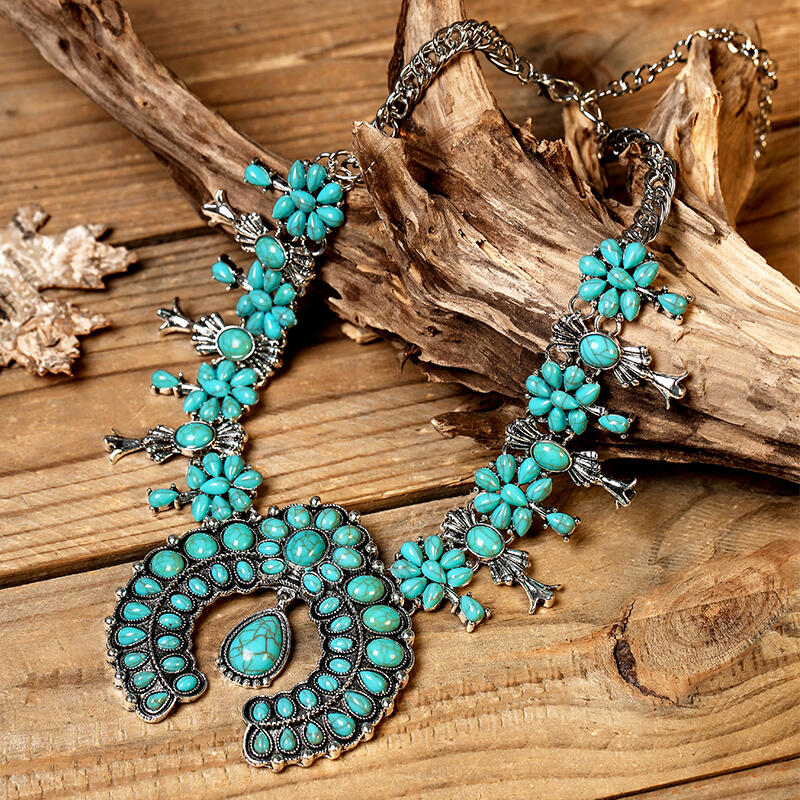 Necklaces Bohemian Turquoise Maxi Necklace. Size: One Size