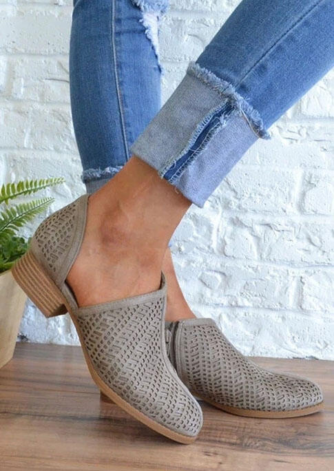 Boots Hollow Out Zipper Pointed Toe Ankle Boots. Size: ,38,39,40,41, Light grey
Boots Hollow Out Zipper Pointed Toe Ankle Boots. Size: ,38,39,40,41, Light grey