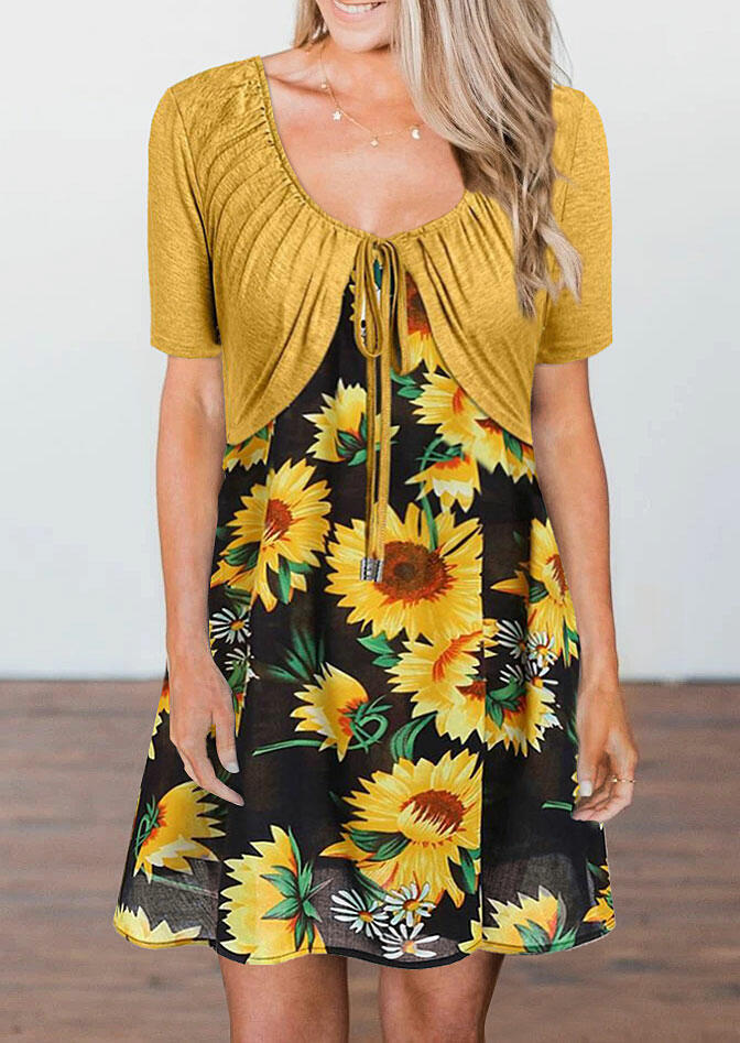 Mini Dresses Sunflower Ruffled Tie Mini Dress without Necklace - Black. Size: S,M,,XL
Mini Dresses Sunflower Ruffled Tie Mini Dress without Necklace - Black. Size: S,M,,XL