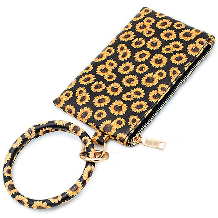 Decoration Leopard Sunflower Tassel Leather Zipper Bracelet Bag in Leopard. Size
Decoration Leopard Sunflower Tassel Leather Zipper Bracelet Bag in Leopard. Size