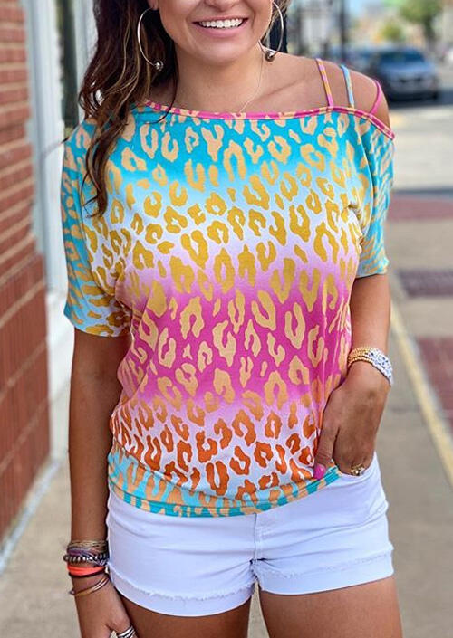 Blouses Colorful Leopard Gradient Hollow Out Blouse in Multicolor. Size: S,M,,XL
Blouses Colorful Leopard Gradient Hollow Out Blouse in Multicolor. Size: S,M,,XL