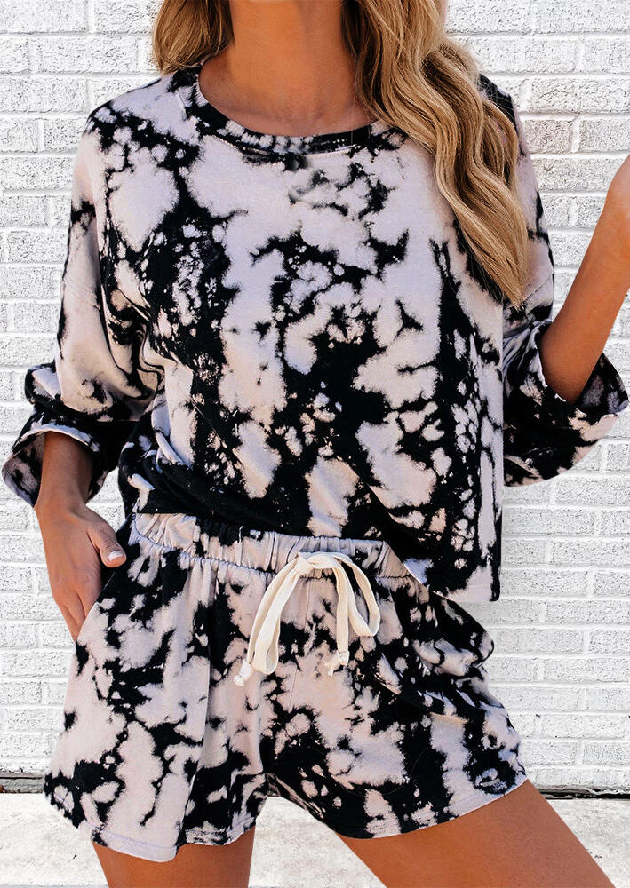 Two-Piece Sets Tie Dye Blouse And Pocket Drawstring Shorts Two-Piece Set in Multicolor. Size
Two-Piece Sets Tie Dye Blouse And Pocket Drawstring Shorts Two-Piece Set in Multicolor. Size