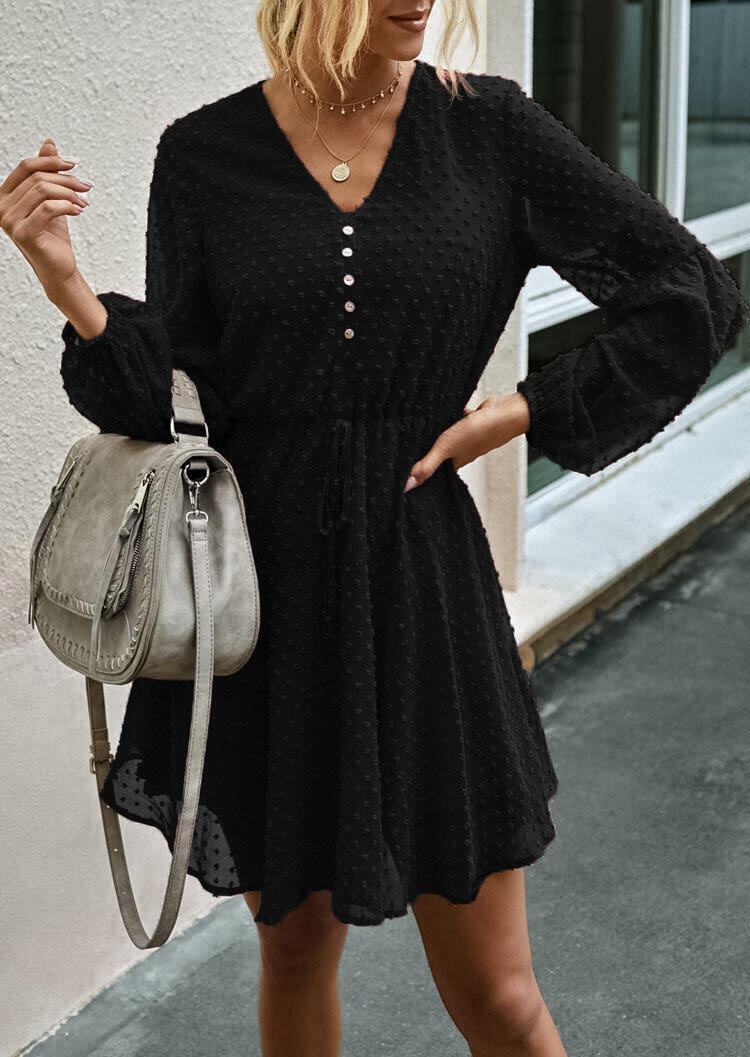 Mini Dresses Dotted Swiss Ruffled Tie Button Elastic Cuff Mini Dress in Black. Size: S,M,,XL
Mini Dresses Dotted Swiss Ruffled Tie Button Elastic Cuff Mini Dress in Black. Size: S,M,,XL
