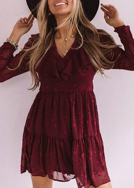 Mini Dresses Star Ruffled V-Neck Long Sleeve Mini Dress in Burgundy. Size: S,M,,XL
Mini Dresses Star Ruffled V-Neck Long Sleeve Mini Dress in Burgundy. Size: S,M,,XL