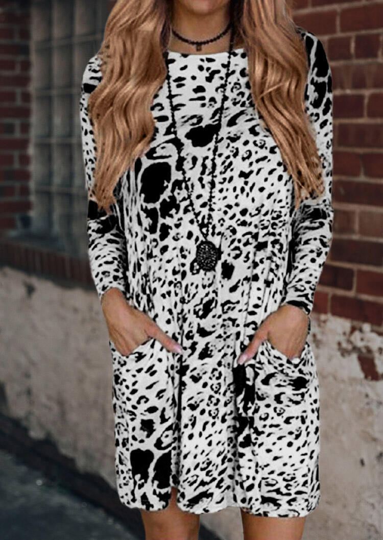 Mini Dresses Leopard Pocket O-Neck Long Sleeve Mini Dress in Leopard. Size
Mini Dresses Leopard Pocket O-Neck Long Sleeve Mini Dress in Leopard. Size