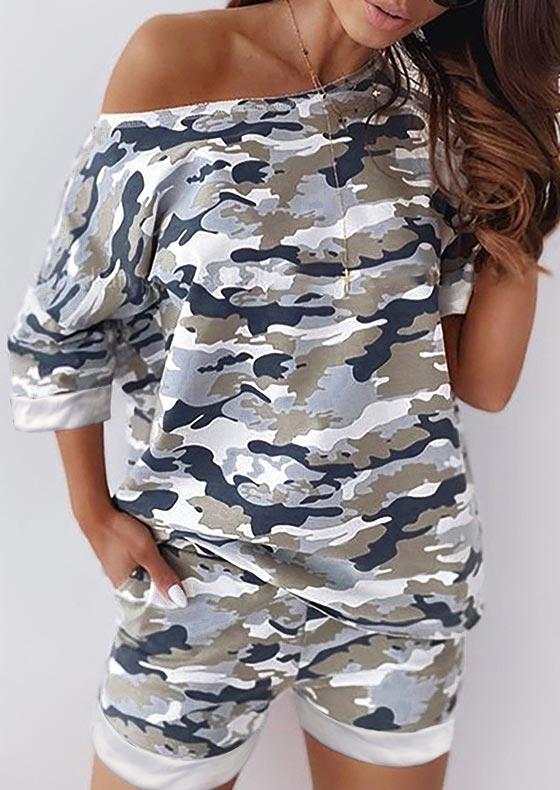 Two-Piece Sets Camouflage Blouse And Elastic Waist Shorts Pajamas Set in Camouflage. Size: ,M,L,XL
Two-Piece Sets Camouflage Blouse And Elastic Waist Shorts Pajamas Set in Camouflage. Size: ,M,L,XL