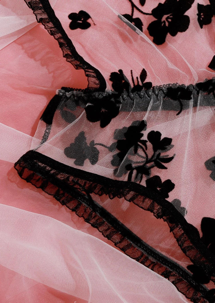 Lingerie Flower See-Through Mesh Bowknot Halter One-Piece Lingerie in Black. Size
Lingerie Flower See-Through Mesh Bowknot Halter One-Piece Lingerie in Black. Size