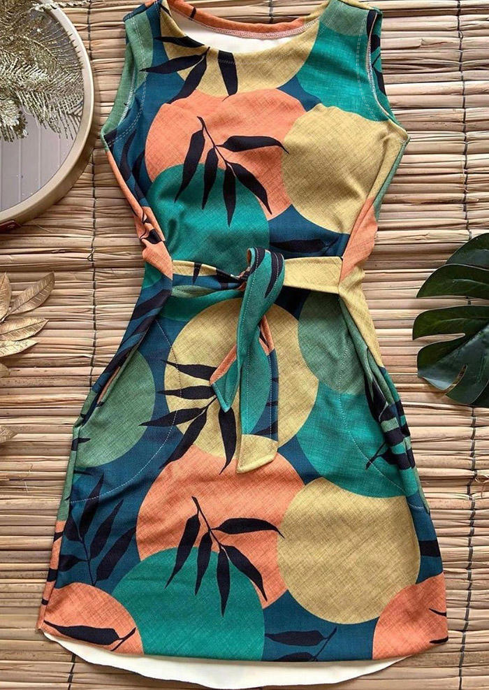 Mini Dresses Leaf Tie Pocket Sleeveless Mini Dress in Multicolor. Size: ,M,L,XL
Mini Dresses Leaf Tie Pocket Sleeveless Mini Dress in Multicolor. Size: ,M,L,XL