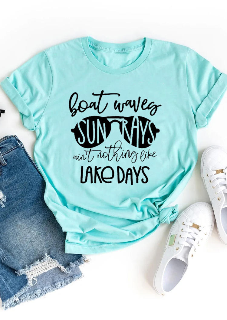 T-shirts Tees Boat Waves Sun Rays Ain't Nothing Like Lake Days T-Shirt Tee in Cyan. Size: ,M
T-shirts Tees Boat Waves Sun Rays Ain't Nothing Like Lake Days T-Shirt Tee in Cyan. Size: ,M