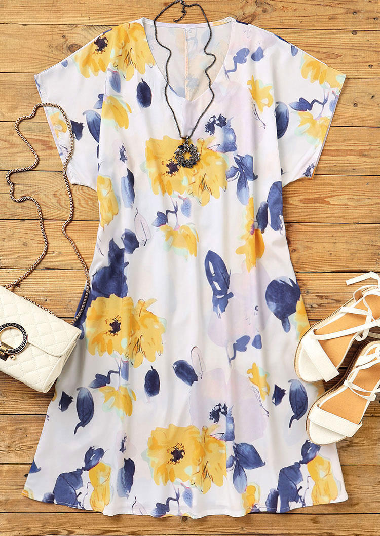 Mini Dresses Floral Leaf Loose Short Sleeve Mini Dress in Multicolor. Size: ,XL
Mini Dresses Floral Leaf Loose Short Sleeve Mini Dress in Multicolor. Size: ,XL