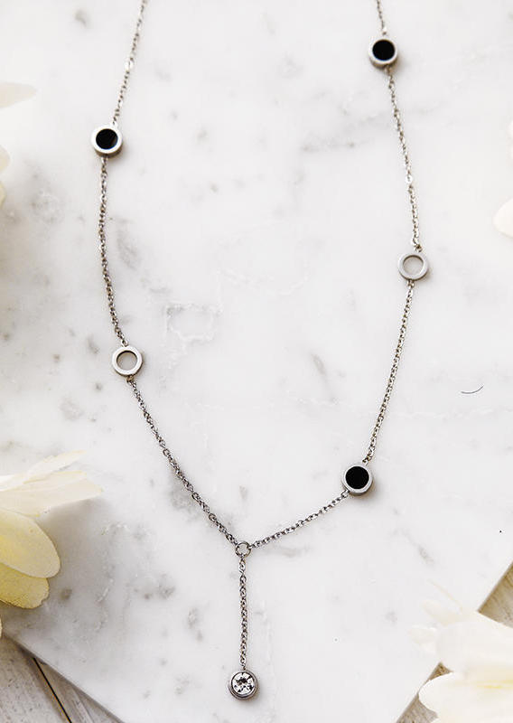 Necklaces Hollow Out Inlaid Rhinestone Pendant Titanium Steel Necklace in Silver. Size
Necklaces Hollow Out Inlaid Rhinestone Pendant Titanium Steel Necklace in Silver. Size