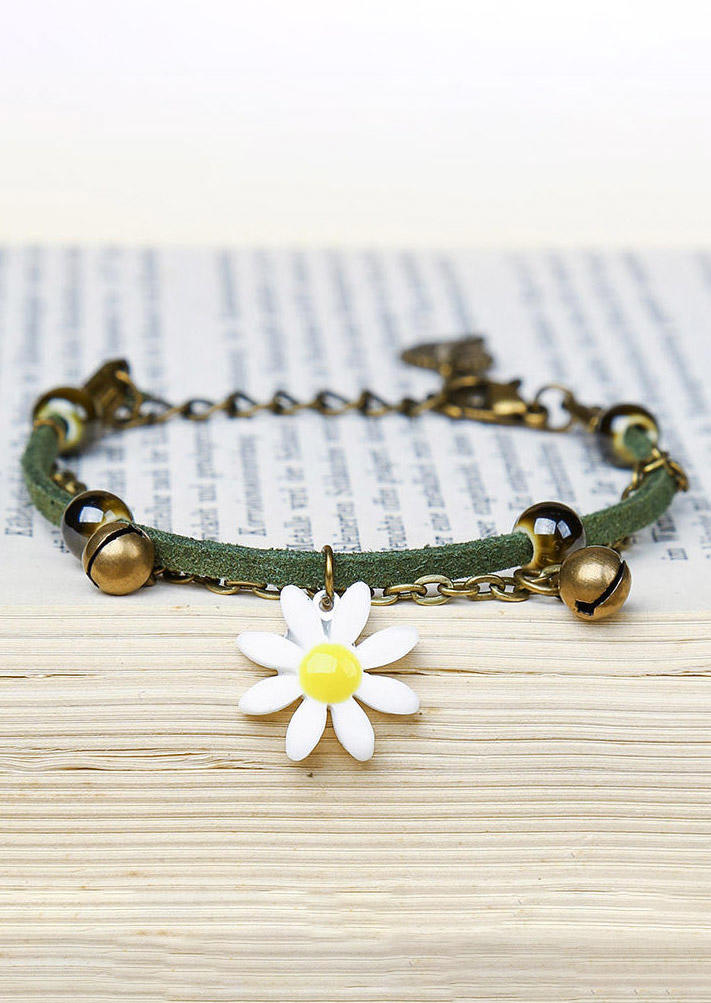 Bracelet Daisy Hollow Out Leaf Beading Adjustable Bracelet in Multicolor. Size
Bracelet Daisy Hollow Out Leaf Beading Adjustable Bracelet in Multicolor. Size