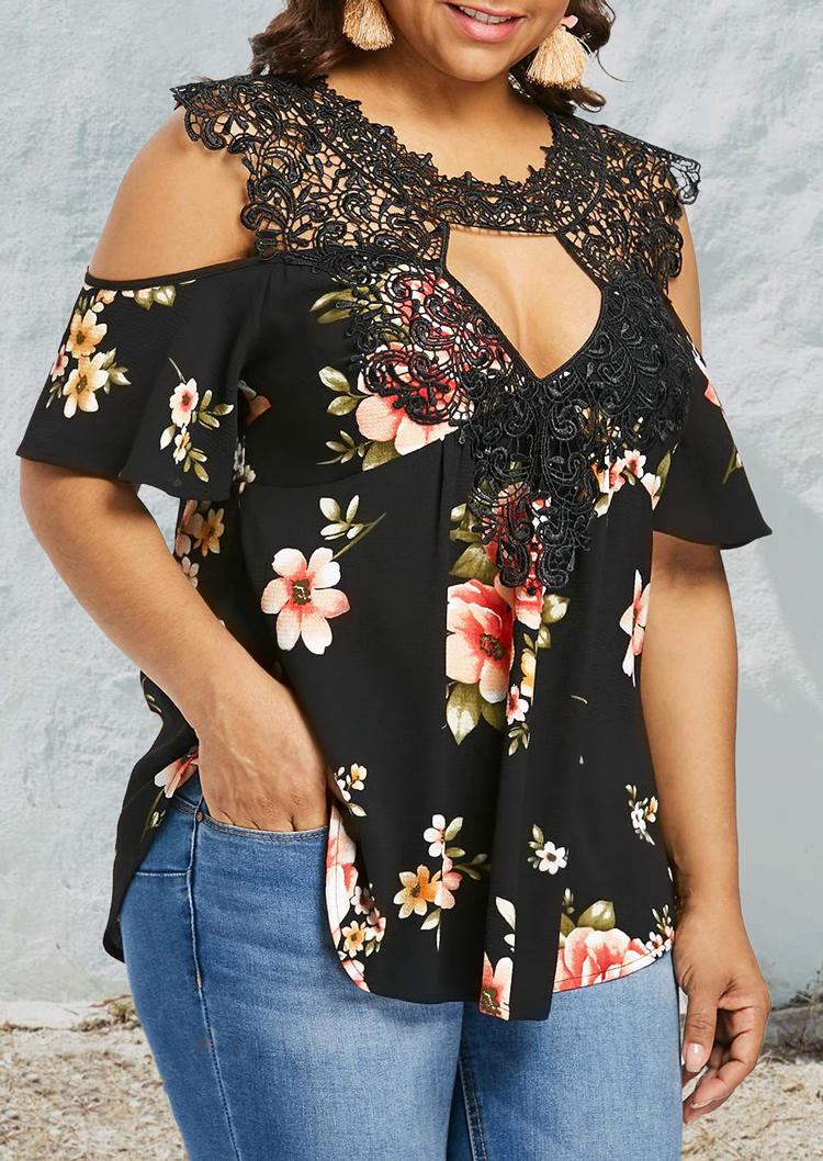 Plus Size Tops Plus Size Floral Lace Splicing Keyhole Neck Blouse in Black. Size: ,XL
Plus Size Tops Plus Size Floral Lace Splicing Keyhole Neck Blouse in Black. Size: ,XL