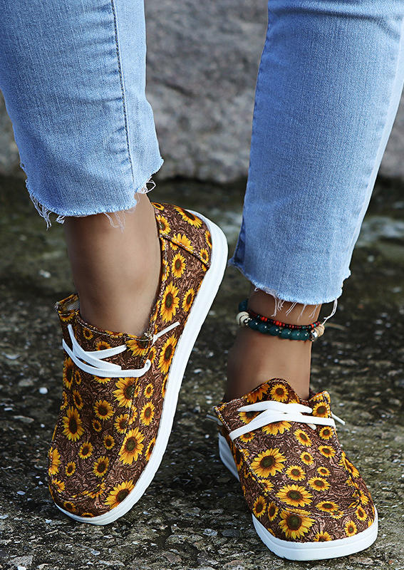 Sneakers Sunflower Tooled Pattern Slip On Flat Sneakers in Brown. Size: ,38,39,40,41
Sneakers Sunflower Tooled Pattern Slip On Flat Sneakers in Brown. Size: ,38,39,40,41