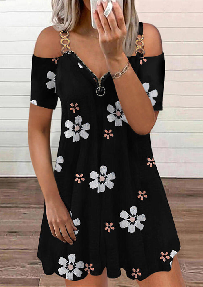 Mini Dresses Floral Zipper Collar Cold Shoulder Mini Dress in Black. Size: ,M,L,XL
Mini Dresses Floral Zipper Collar Cold Shoulder Mini Dress in Black. Size: ,M,L,XL