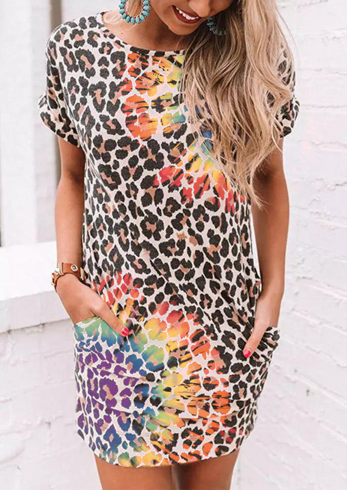 Mini Dresses Leopard Reverse Tie Dye Rainbow Pocket Mini Dress in Leopard. Size: ,M,L,XL
Mini Dresses Leopard Reverse Tie Dye Rainbow Pocket Mini Dress in Leopard. Size: ,M,L,XL