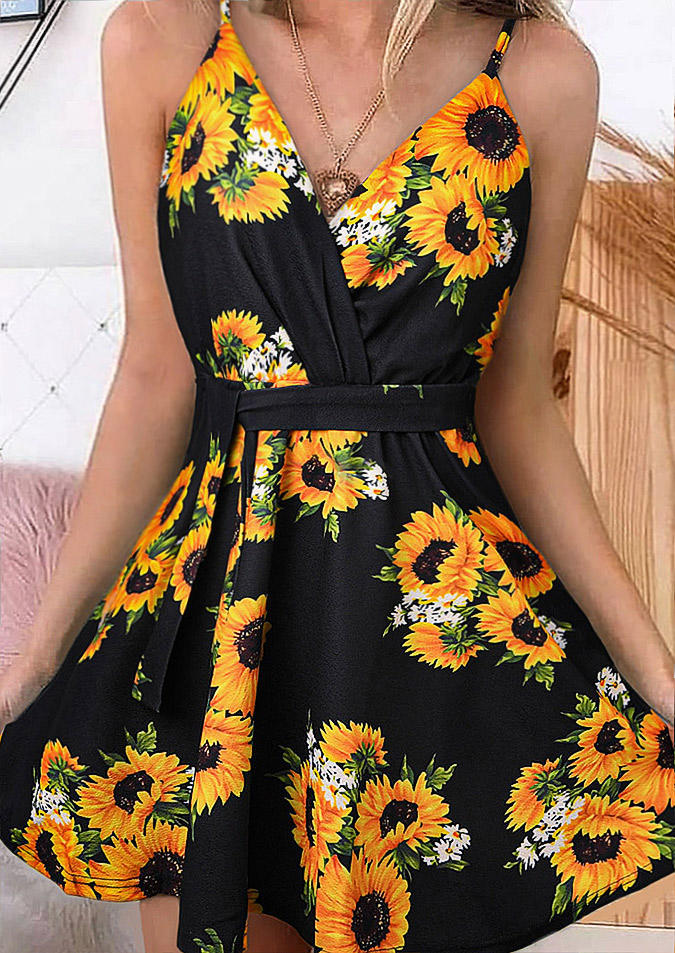 Mini Dresses Sunflower Adjustable Spaghetti Strap V-Neck Mini Dress in Black. Size: ,XL
Mini Dresses Sunflower Adjustable Spaghetti Strap V-Neck Mini Dress in Black. Size: ,XL