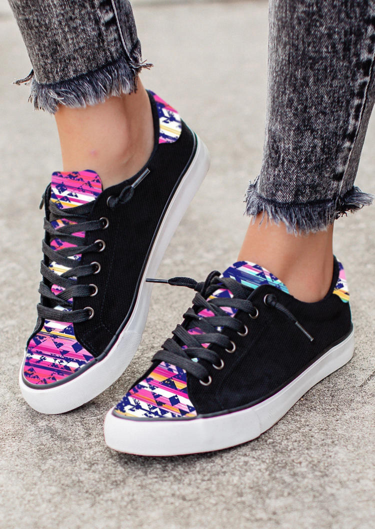 Sneakers Colorful Aztec Geometric Lace Up Flat Sneakers in Black. Size: ,38,39,40,41
Sneakers Colorful Aztec Geometric Lace Up Flat Sneakers in Black. Size: ,38,39,40,41