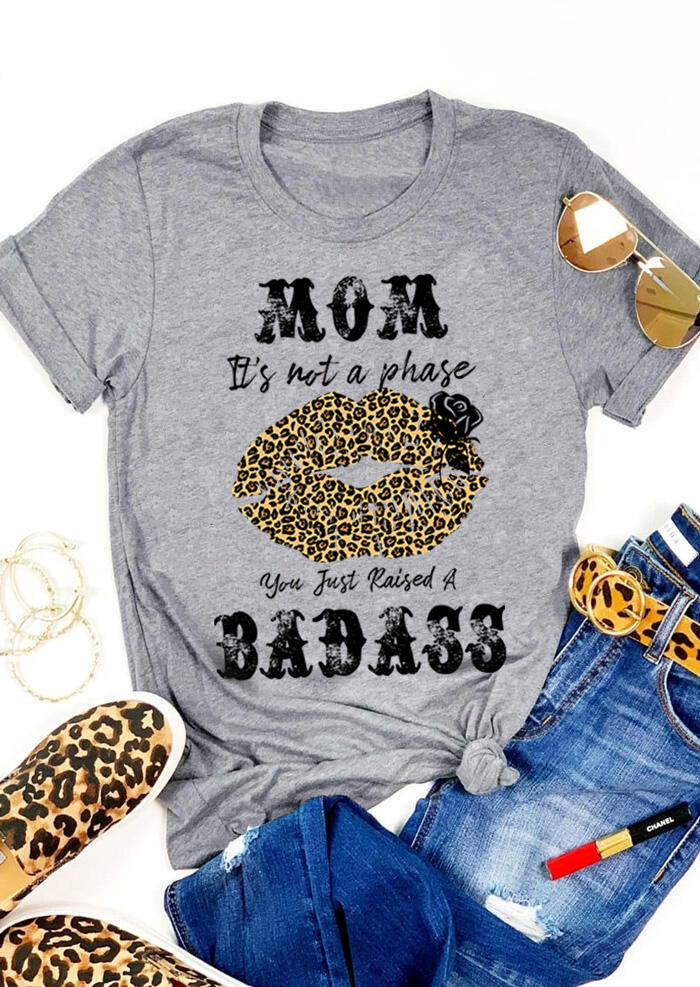 T-shirts Tees Leopard Lips Rose Mom It's Not A Phase T-Shirt Tee in Gray. Size: ,L
T-shirts Tees Leopard Lips Rose Mom It's Not A Phase T-Shirt Tee in Gray. Size: ,L
