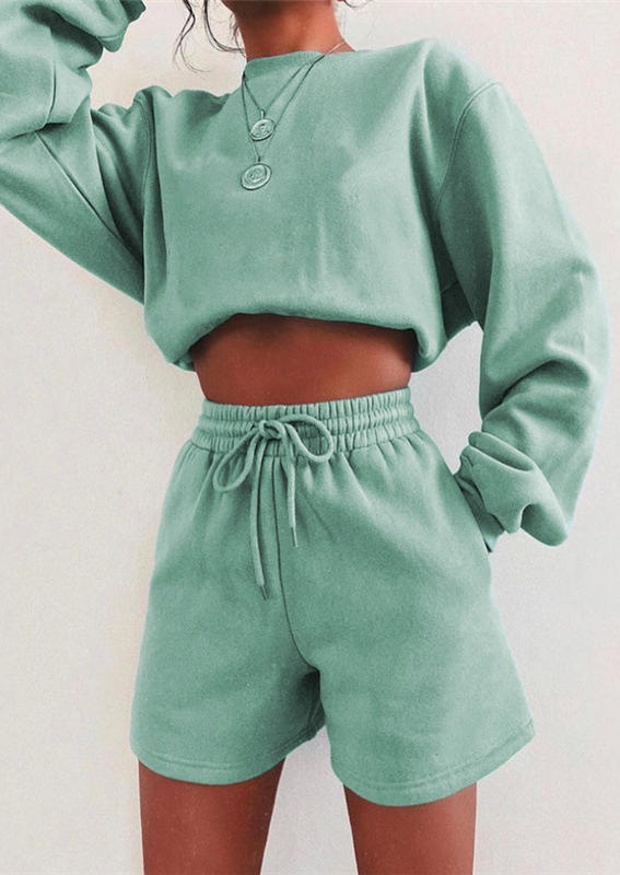 Two-Piece Sets Long Sleeve Sweatshirt And Shorts Two-Piece Set in Green. Size: ,M,L,XL
Two-Piece Sets Long Sleeve Sweatshirt And Shorts Two-Piece Set in Green. Size: ,M,L,XL