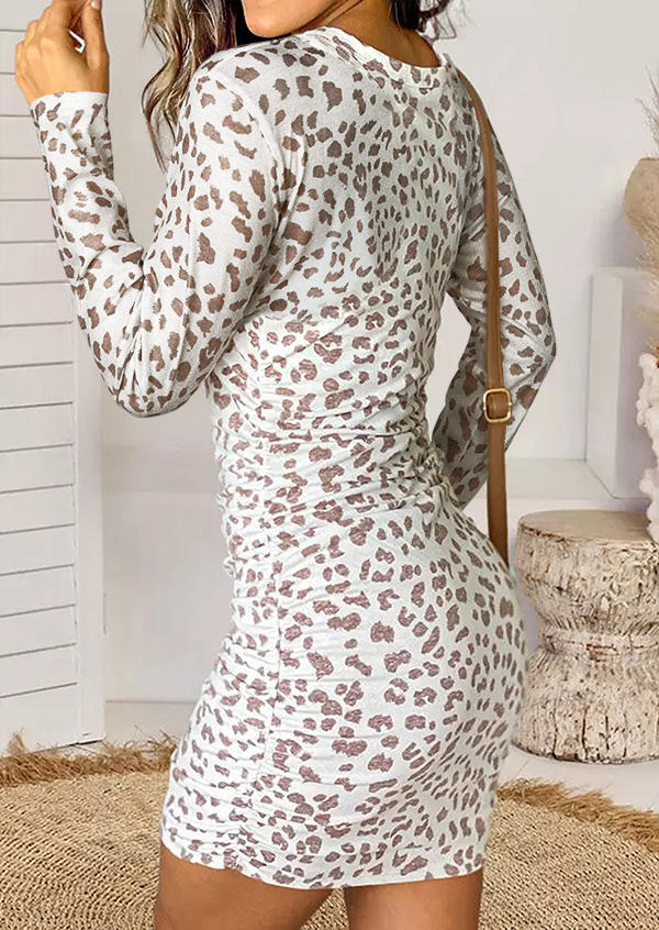 Bodycon Dresses Leopard Ruched O-Neck Bodycon Dress in Leopard. Size: ,L
Bodycon Dresses Leopard Ruched O-Neck Bodycon Dress in Leopard. Size: ,L