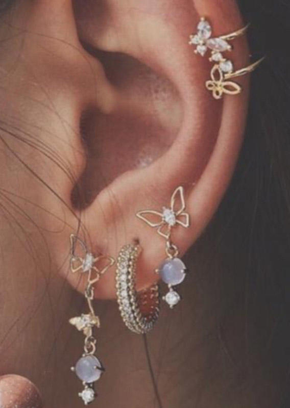 Earrings 5Pcs Beading Hollow Out Butterfly Rhinestone Earring Set in Gold. Size
Earrings 5Pcs Beading Hollow Out Butterfly Rhinestone Earring Set in Gold. Size