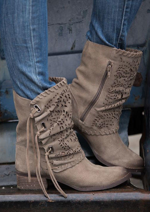 Boots Zipper Tassel Perforated Chunky Heel Boots in Light Coffee. Size: ,38,39,40,41
Boots Zipper Tassel Perforated Chunky Heel Boots in Light Coffee. Size: ,38,39,40,41