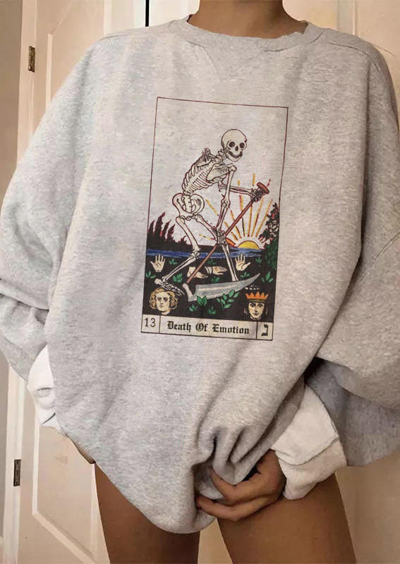 Sweatshirts Halloween Death Of Emotion Skeleton Sickle Sweatshirt in Light Grey. Size: ,M,L,XL
Sweatshirts Halloween Death Of Emotion Skeleton Sickle Sweatshirt in Light Grey. Size: ,M,L,XL