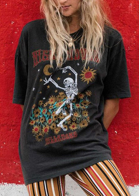 T-shirts Tees Halloween Dancing Skeleton Floral Sun Moon Star T-Shirt Tee in Dark Grey. Size: ,M,L,XL
T-shirts Tees Halloween Dancing Skeleton Floral Sun Moon Star T-Shirt Tee in Dark Grey. Size: ,M,L,XL