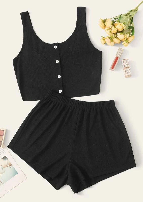 Sleepwear Button Crop Tank Top And Bowknot Shorts Pajamas Set in Black. Size: ,M,L
Sleepwear Button Crop Tank Top And Bowknot Shorts Pajamas Set in Black. Size: ,M,L