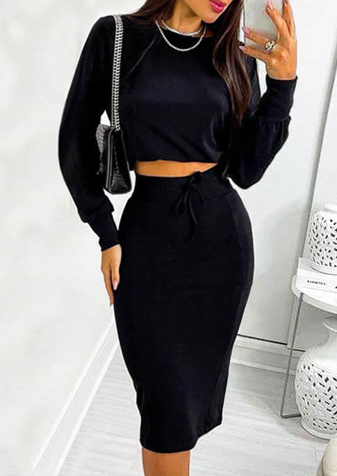 Two-piece Dresses Long Sleeve Crop Top And Slit Skirt Outfit in Black. Size: ,M,L,XL
Two-piece Dresses Long Sleeve Crop Top And Slit Skirt Outfit in Black. Size: ,M,L,XL