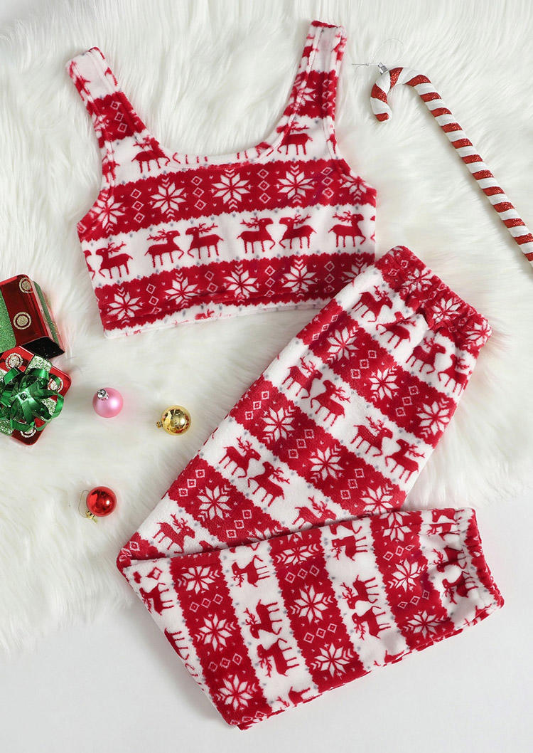 Sleepwear Christmas Reindeer Crop Tank And Pants Pajamas Set in Red. Size: ,M,L,XL
Sleepwear Christmas Reindeer Crop Tank And Pants Pajamas Set in Red. Size: ,M,L,XL