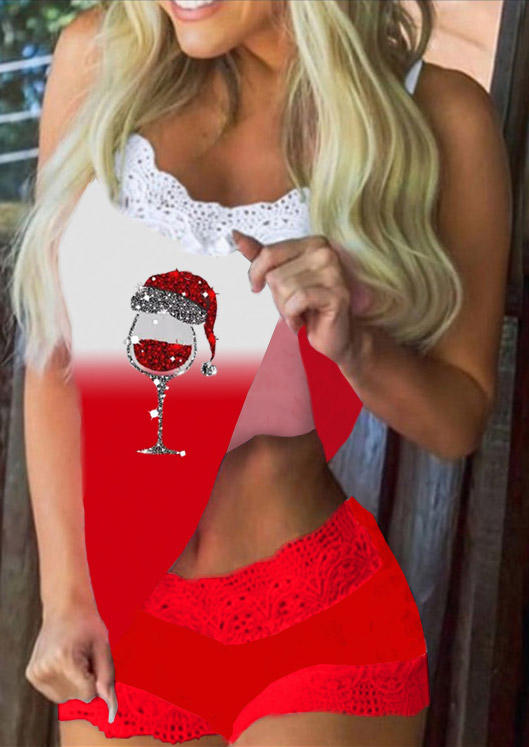 Sleepwear Christmas Hat Wine Lace Gradient Camisole And Shorts Pajamas Set in Red. Size: ,M,L,XL
Sleepwear Christmas Hat Wine Lace Gradient Camisole And Shorts Pajamas Set in Red. Size: ,M,L,XL