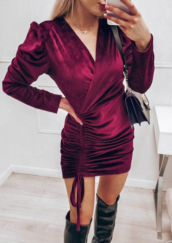 Bodycon Dresses Drawstring Ruched Velvet Puff Sleeve Bodycon Dress in Burgundy. Size: ,M,L,XL
Bodycon Dresses Drawstring Ruched Velvet Puff Sleeve Bodycon Dress in Burgundy. Size: ,M,L,XL