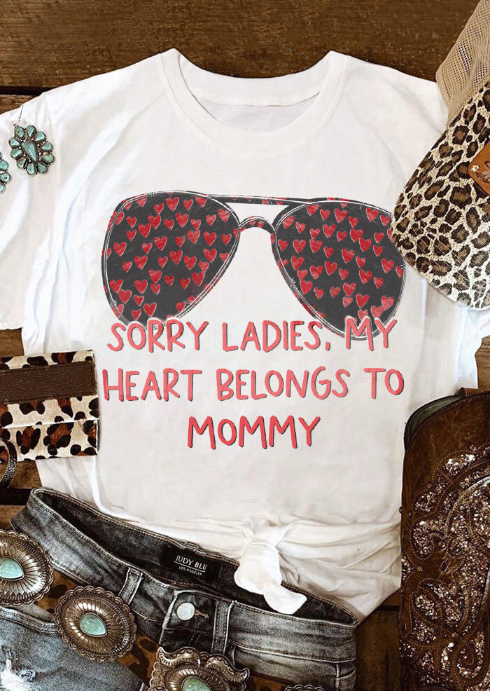 T-shirts Tees My Heart Belongs To Mommy Love Glasses T-Shirt Tee in White. Size: ,M,L,XL
T-shirts Tees My Heart Belongs To Mommy Love Glasses T-Shirt Tee in White. Size: ,M,L,XL