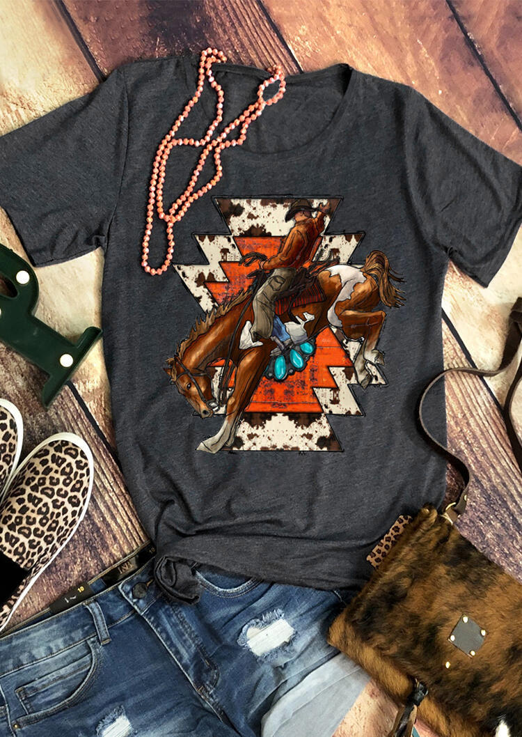 T-shirts Tees Aztec Cowhide Rodeo T-Shirt Tee in Dark Grey. Size: S,M,,XL
T-shirts Tees Aztec Cowhide Rodeo T-Shirt Tee in Dark Grey. Size: S,M,,XL