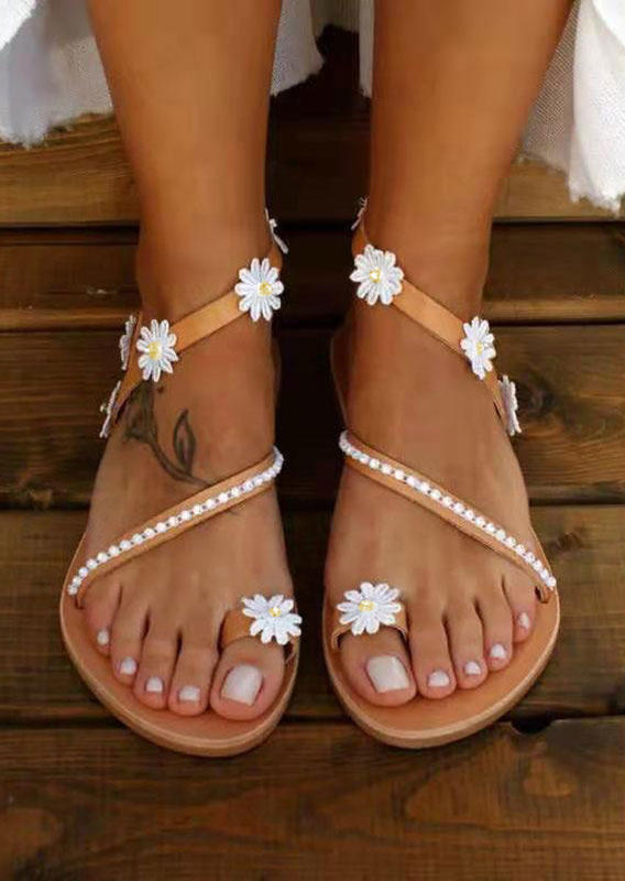 Sandals Daisy Rhinestone Toe Ring Slip On Flat Sandals in Apricot. Size: ,38,39,40,41
Sandals Daisy Rhinestone Toe Ring Slip On Flat Sandals in Apricot. Size: ,38,39,40,41