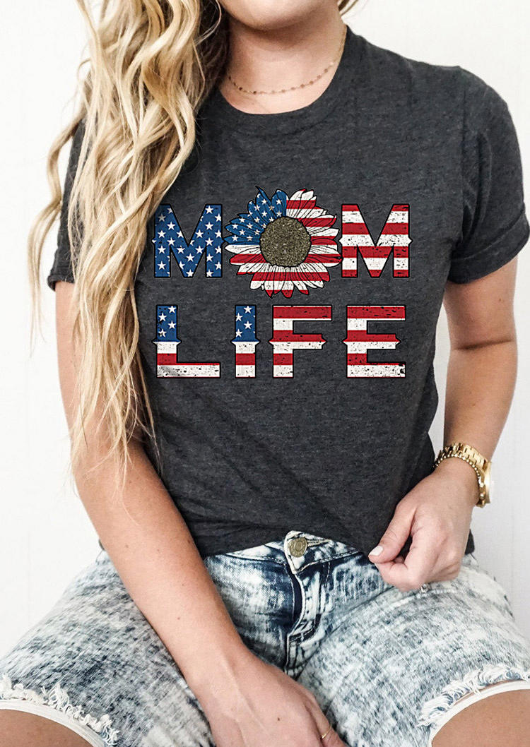 T-shirts Tees American Flag Sunflower Mom Life T-Shirt Tee in Dark Grey. Size: ,M,L,XL
T-shirts Tees American Flag Sunflower Mom Life T-Shirt Tee in Dark Grey. Size: ,M,L,XL