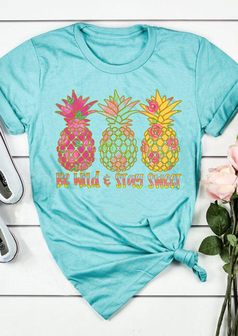 T-shirts Tees Be Wild And Stay Sweet Pineapple T-Shirt Tee in Cyan. Size: ,M,L,XL
T-shirts Tees Be Wild And Stay Sweet Pineapple T-Shirt Tee in Cyan. Size: ,M,L,XL