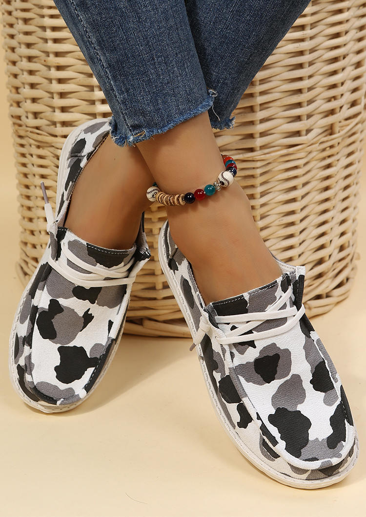 Shoes Cow Print Lace Up Round Toe Flat Sneakers in Multicolor. Size: ,38,39,40,41
Shoes Cow Print Lace Up Round Toe Flat Sneakers in Multicolor. Size: ,38,39,40,41