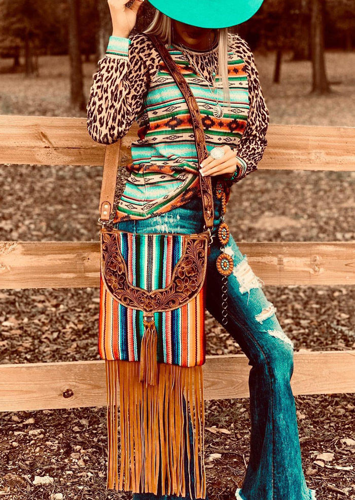 Blouses Aztec Geometric Leopard Long Sleeve Blouse without Bag in Multicolor. Size
Blouses Aztec Geometric Leopard Long Sleeve Blouse without Bag in Multicolor. Size