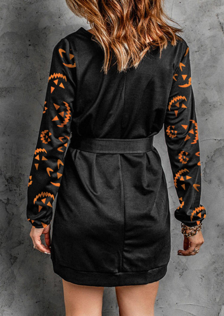 Mini Dresses It' Always Halloween Inside My Head Pumpkin Face Mini Dress in Black. Size: ,M,L,XL
Mini Dresses It' Always Halloween Inside My Head Pumpkin Face Mini Dress in Black. Size: ,M,L,XL