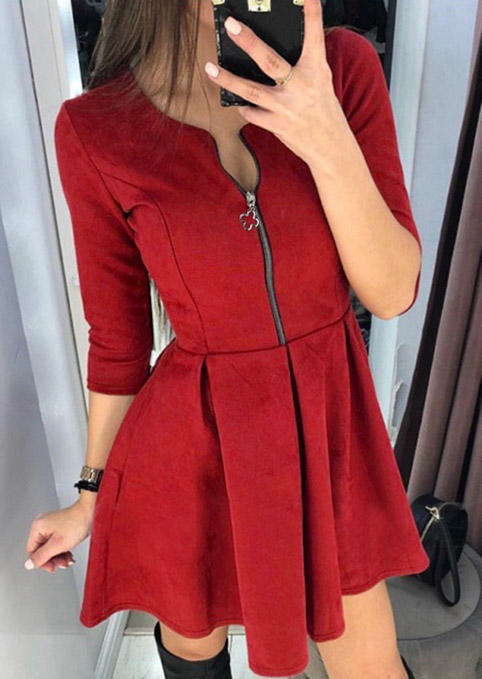 Mini Dresses Zipper Ruffled Three Quarter Sleeve Mini Dress in Red. Size: M,,XL
Mini Dresses Zipper Ruffled Three Quarter Sleeve Mini Dress in Red. Size: M,,XL
