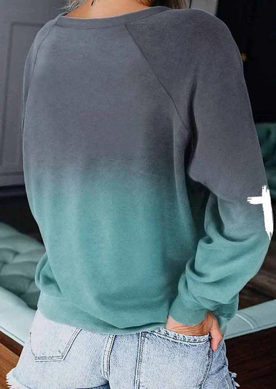 Sweatshirts Christmas Gradient Raglan Sleeve Pullover Sweatshirt in Green. Size: L,M,,XL
Sweatshirts Christmas Gradient Raglan Sleeve Pullover Sweatshirt in Green. Size: L,M,,XL