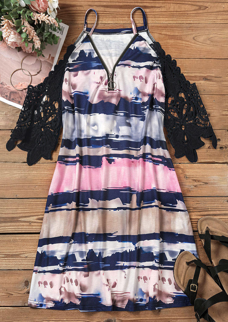 Mini Dresses Tie Dye Lace Splicing Zipper Collar Mini Dress in Multicolor. Size: L,M
Mini Dresses Tie Dye Lace Splicing Zipper Collar Mini Dress in Multicolor. Size: L,M