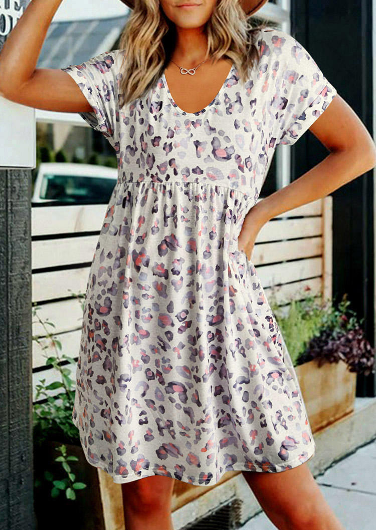 Mini Dresses Leopard Pocket Ruffled Short Sleeve Mini Dress in Multicolor. Size: L,,XL
Mini Dresses Leopard Pocket Ruffled Short Sleeve Mini Dress in Multicolor. Size: L,,XL