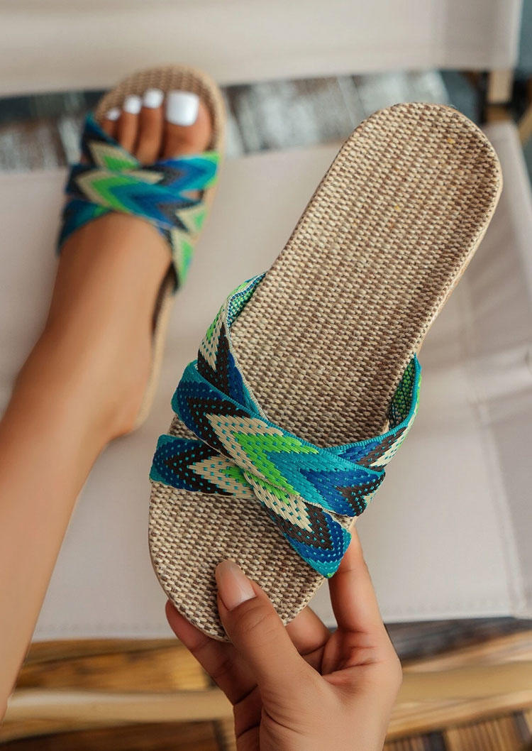 Slippers Chevron Criss-Cross Hollow Out Strap Round Toe Flat Slippers - Cyan in Blue. Size
Slippers Chevron Criss-Cross Hollow Out Strap Round Toe Flat Slippers - Cyan in Blue. Size
