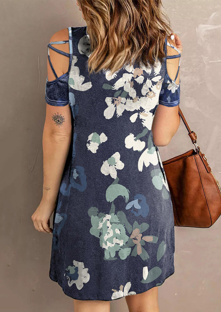 Mini Dresses Floral Lace Splicing Ruffled Criss-Cross Hollow Out Mini Dress in Blue. Size: L,M,,XL
Mini Dresses Floral Lace Splicing Ruffled Criss-Cross Hollow Out Mini Dress in Blue. Size: L,M,,XL