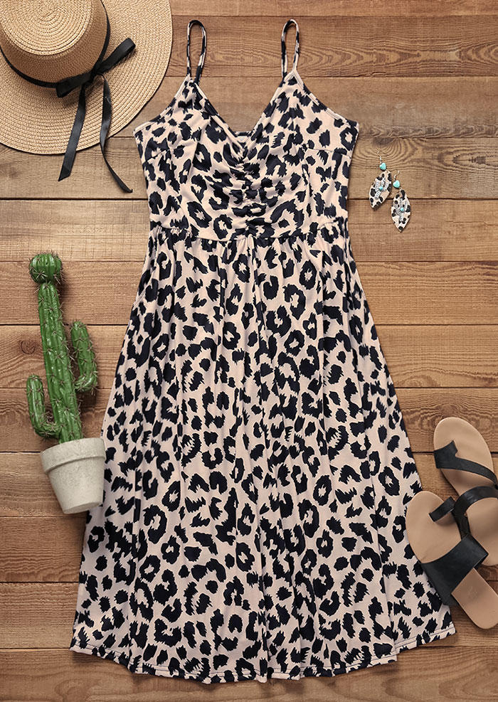Mini Dresses Leopard Ruffled Zipper Spaghetti Strap Mini Dress in Multicolor. Size: L,M,,XL
Mini Dresses Leopard Ruffled Zipper Spaghetti Strap Mini Dress in Multicolor. Size: L,M,,XL