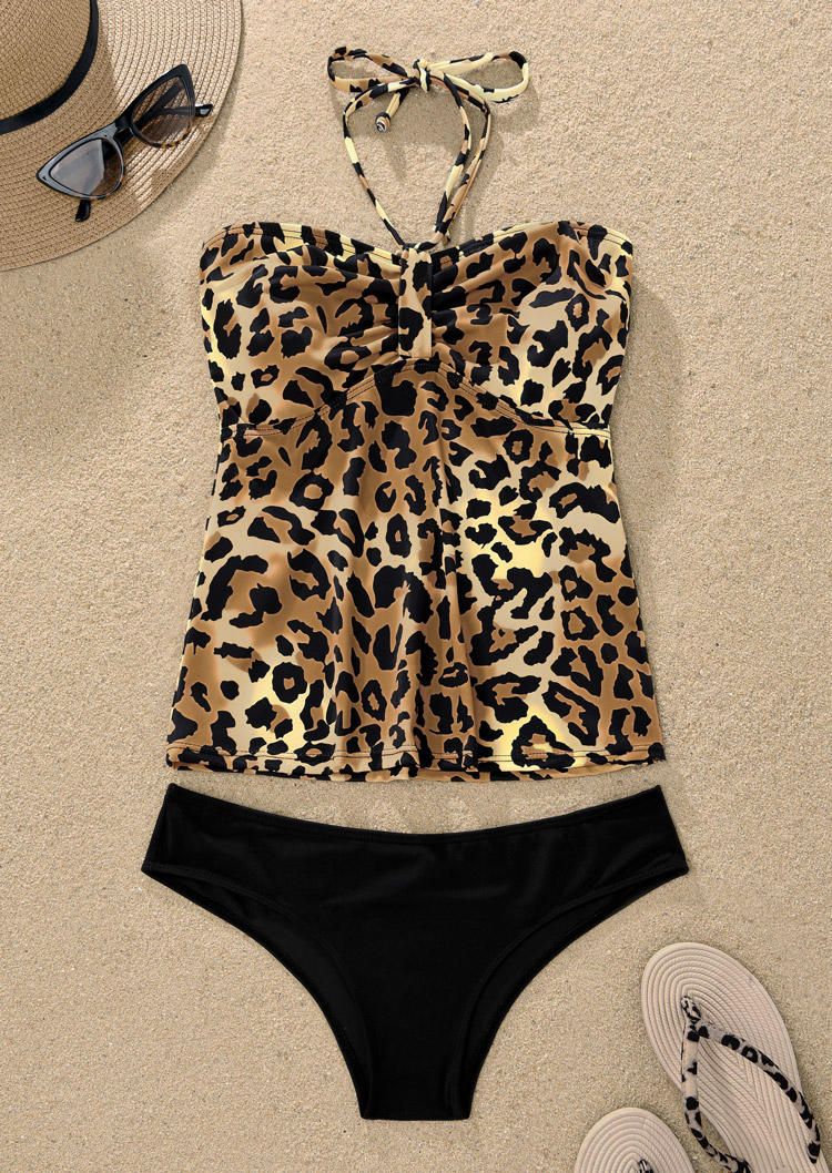 Tankinis Leopard Ruched Strapless Halter Tie Tankini Set in Multicolor. Size: L,M
Tankinis Leopard Ruched Strapless Halter Tie Tankini Set in Multicolor. Size: L,M
